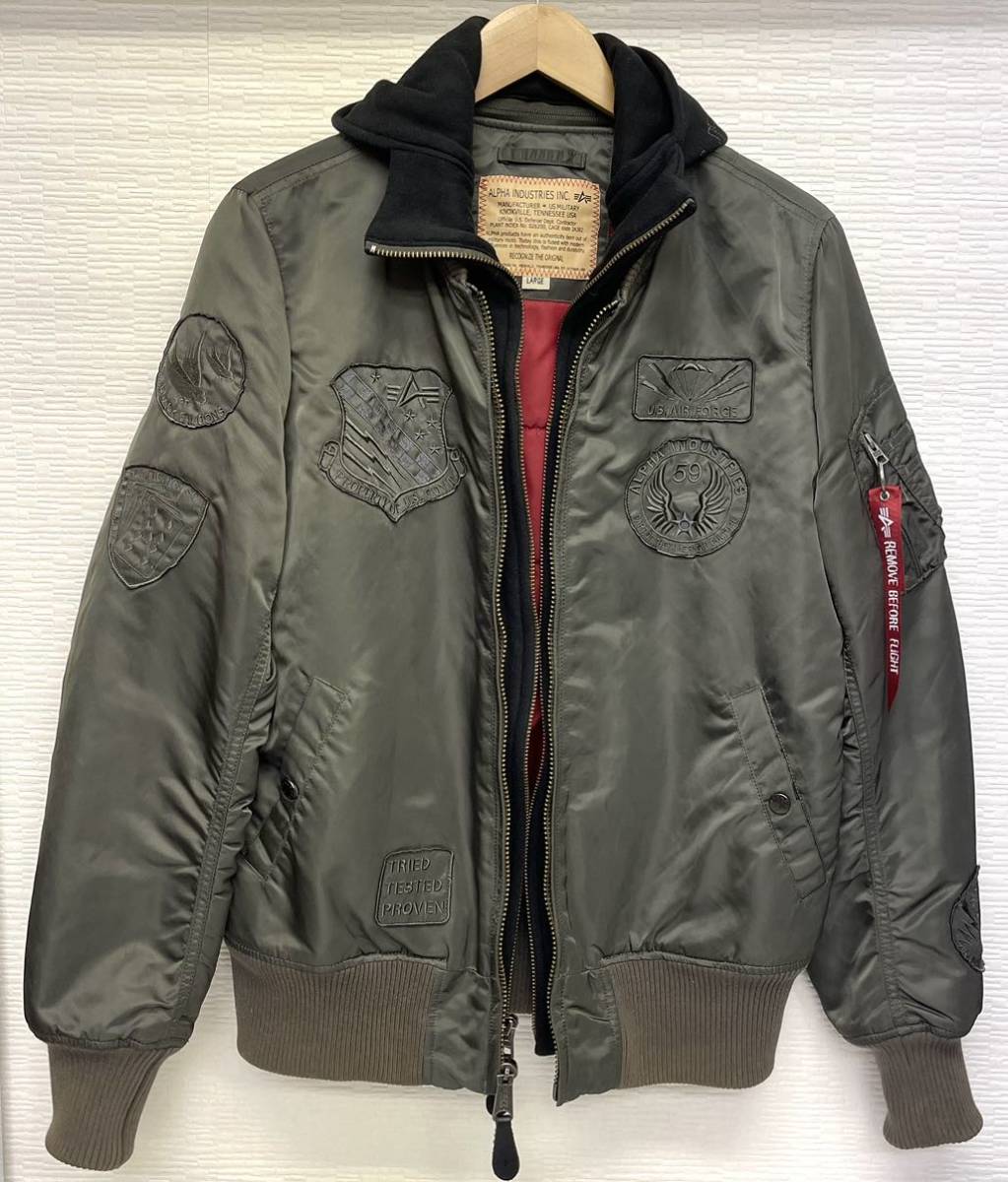 ALPHAアルファ最高峰MA-1 フード脱着式モデル、前面、背面に様々な  