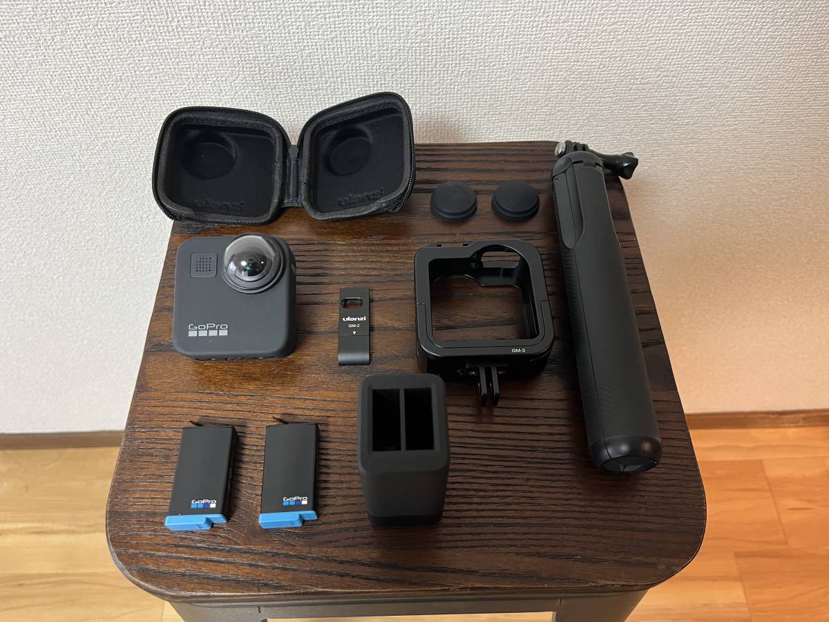 GoPro MAX 360度アクションカメラ　バッテリー2個　充電器付き