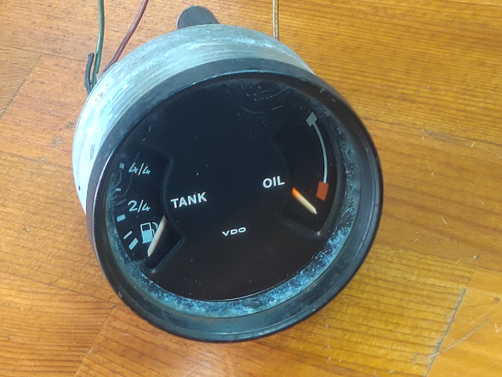  911カレラ用 ガソリン量 オイル量 コンビネーションメーター 部品(ポルシェ用)｜売買されたオークション情報、yahooの商品情報をアーカイブ公開 - オークファン ポルシェ用