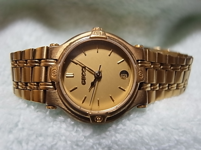 グッチ 女性用クオーツ稼動品