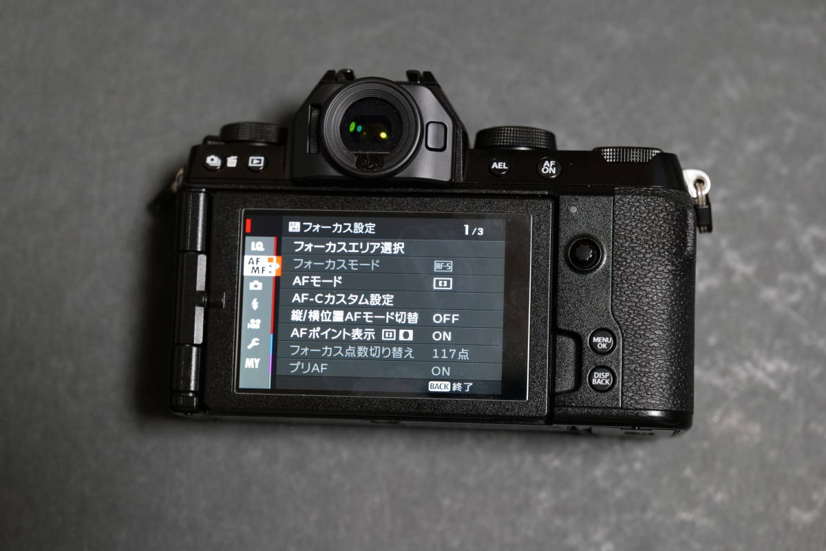 FUJIFILM X-S10 ボディ + バッテリー2個 Fujifilm X-S10 ミラーレス 2本レンズ SDカード 予備バッテリー