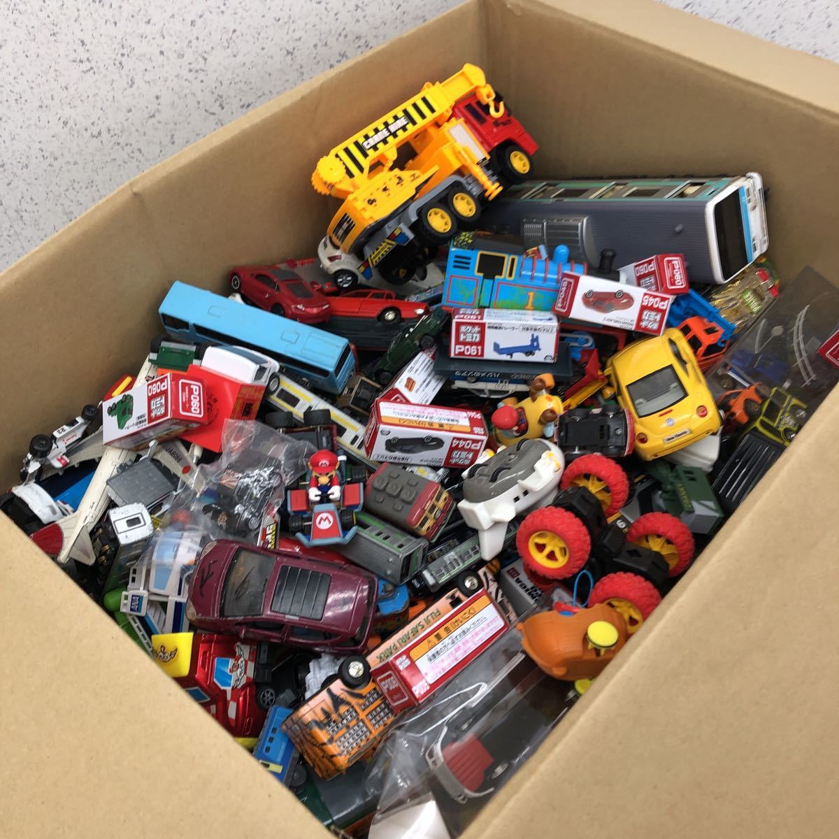 【得価，100%新品】 ジャンク トミカ ミニカー スケール おもちゃ 大量セット 傷汚れ欠品破損有り 動作未確認 トミカ以外も有り はたらく車 140サイズ(トミカ)｜売買されたオークション情報、yahooの商品情報を その他
