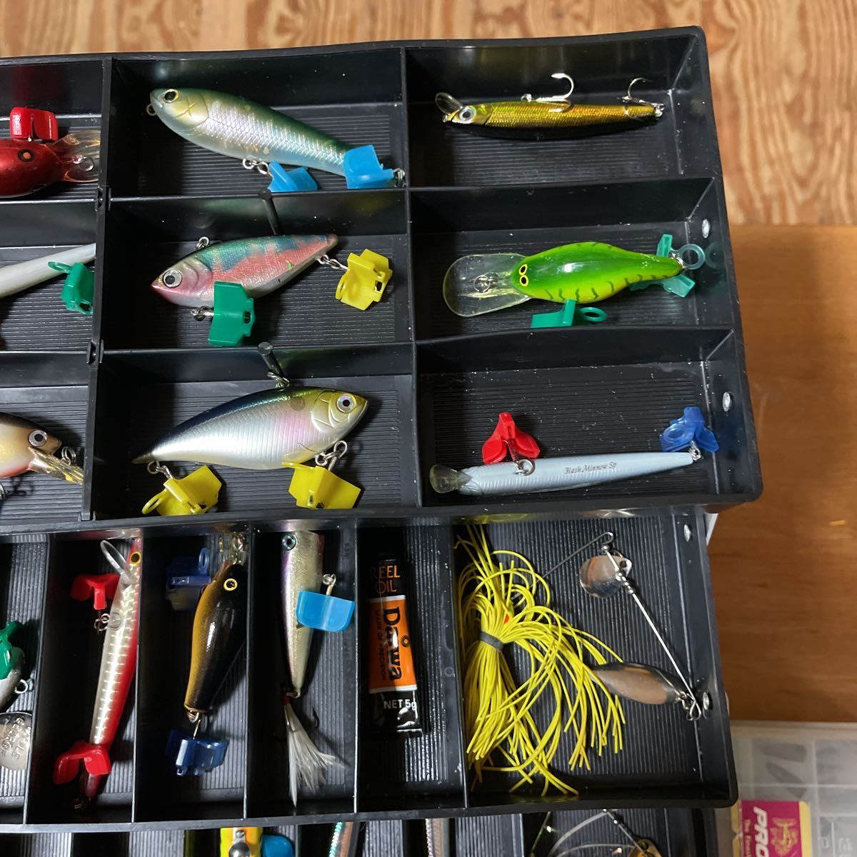 精選 ルアー セット バスルアー など メーカー品 ケース付き(その他