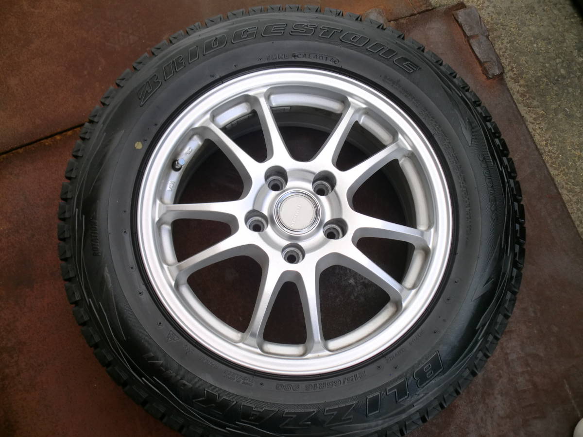 215/65R16【バリ溝】スタッドレスタイヤ4本ホイール付き