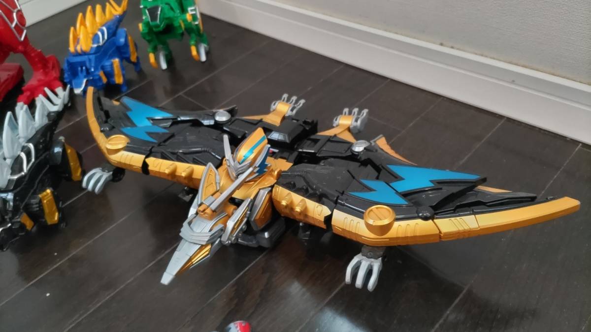 獣電戦隊キョウリュウジャー | カミツキ合体 獣電戦隊キョウリュウ