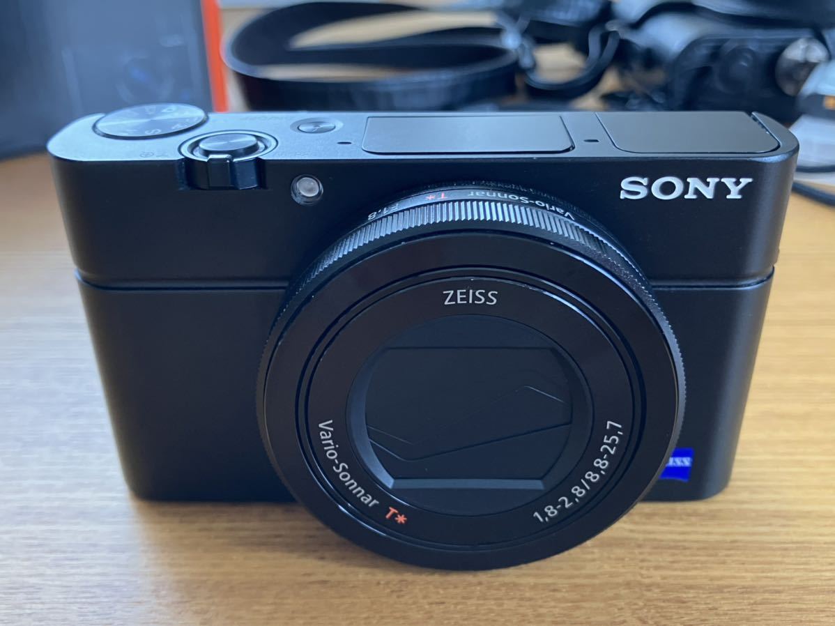 SONY DSC-RX100M3 SONYサイバーショット バッテリー2個付き 専用ケース付き 故障あり