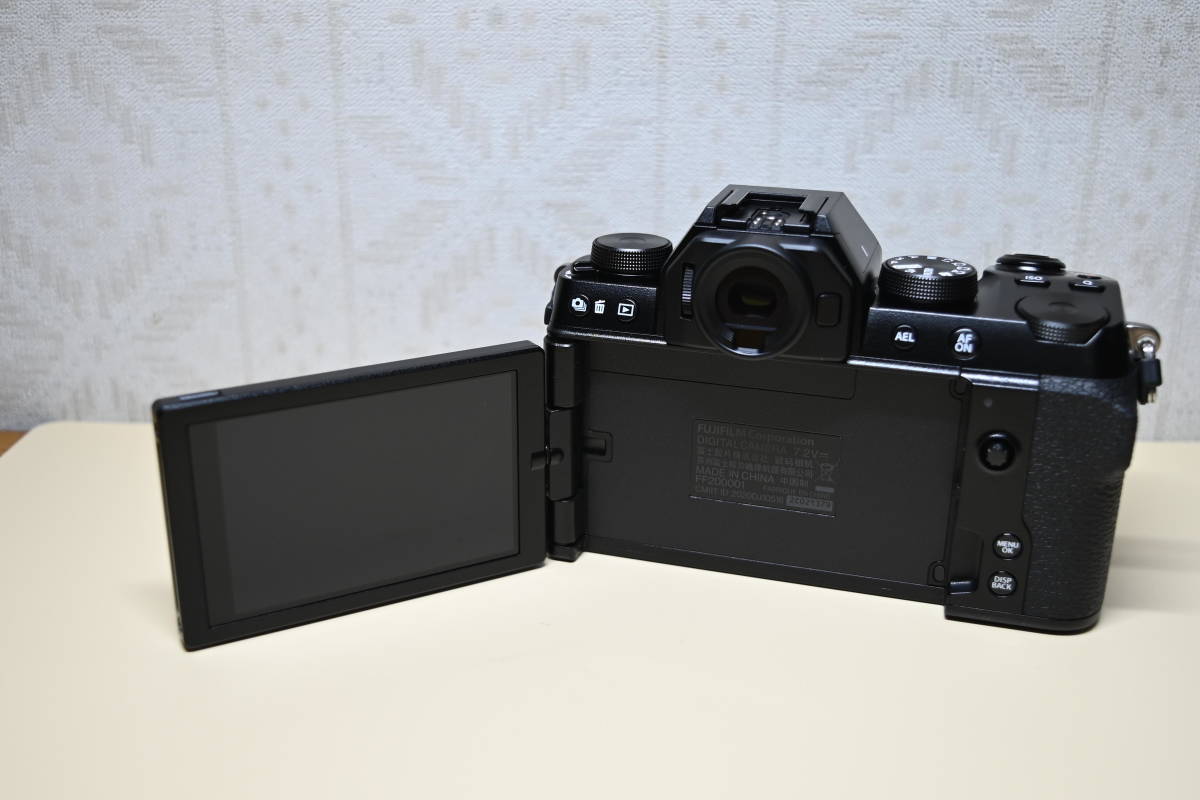 即決 開封済未使用 「FUJIFILM X-S10 ダブルレンズキット 有効約2610万
