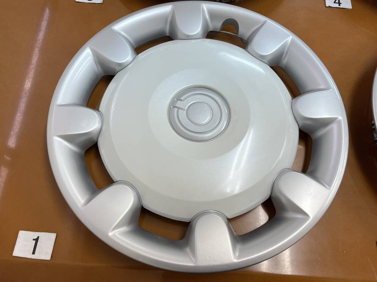 美品 ダイハツ ムーヴ キャンバス 純正 ホイール キャップ ホイール 