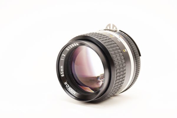 Nikon ニコン Ai-s NIKKOR 85mm 1:2 ジャンク /326144 85mm Nikon