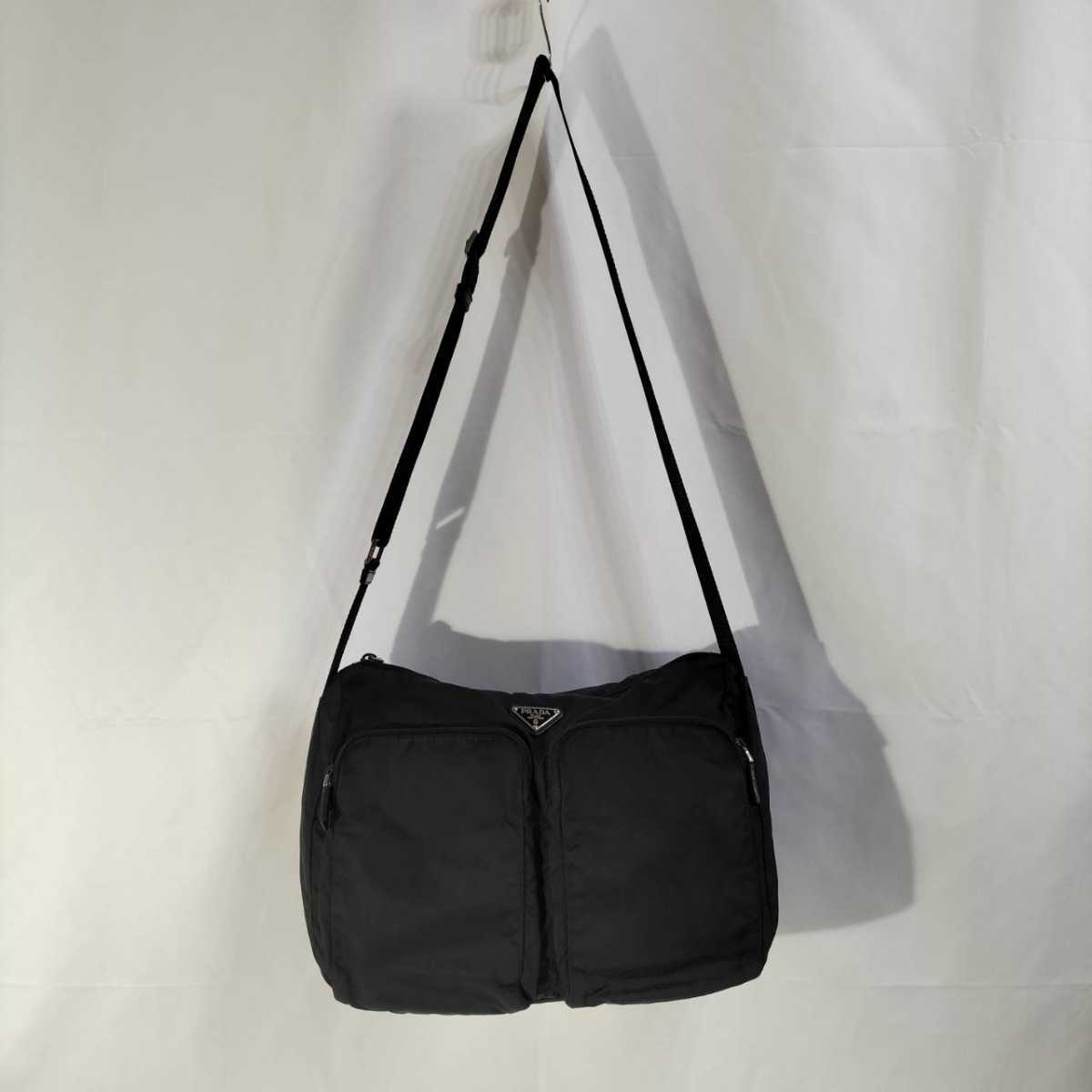 美品】 正規品 PRADA プラダ ナイロン ショルダーバッグ 三角ロゴ 黒 