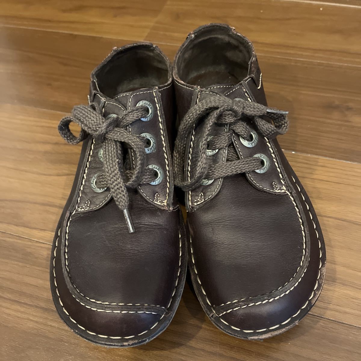 美品！Clarks【クラークス】本革 フラットシューズ レースアップ 