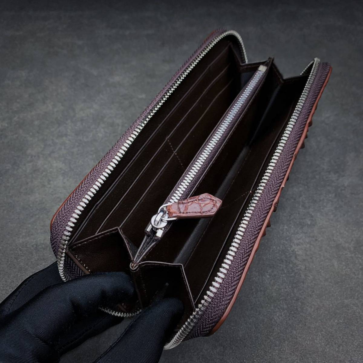 クロコダイル 長財布(ラウンドファスナー/頭部位/ハンドメイド/本物  