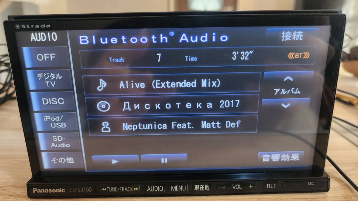 Panasonic CN-S310D カーナビ 本体 動作確認済 送料無料！Panasonic Strada CN-S310D 左タッチパネル不具合 フルセグ