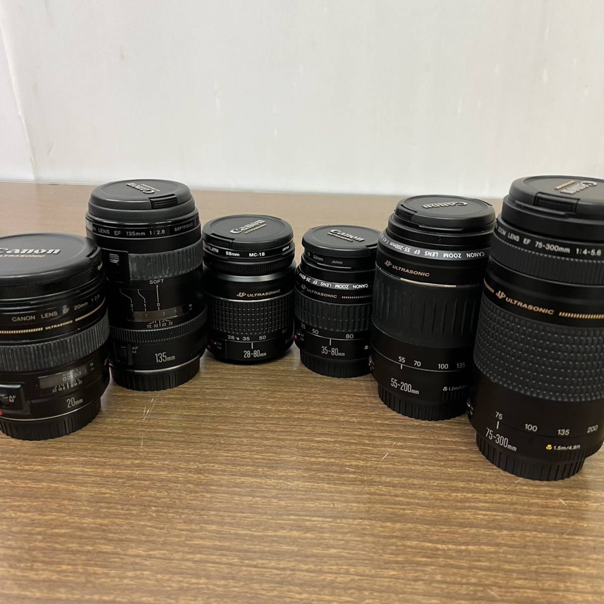 Canon EF 75-300mm f/4-5.6 レンズ S344a）Canon キャノン レンズ まとめ売り 20mm 135mm 1:2.8 28-80mm 1