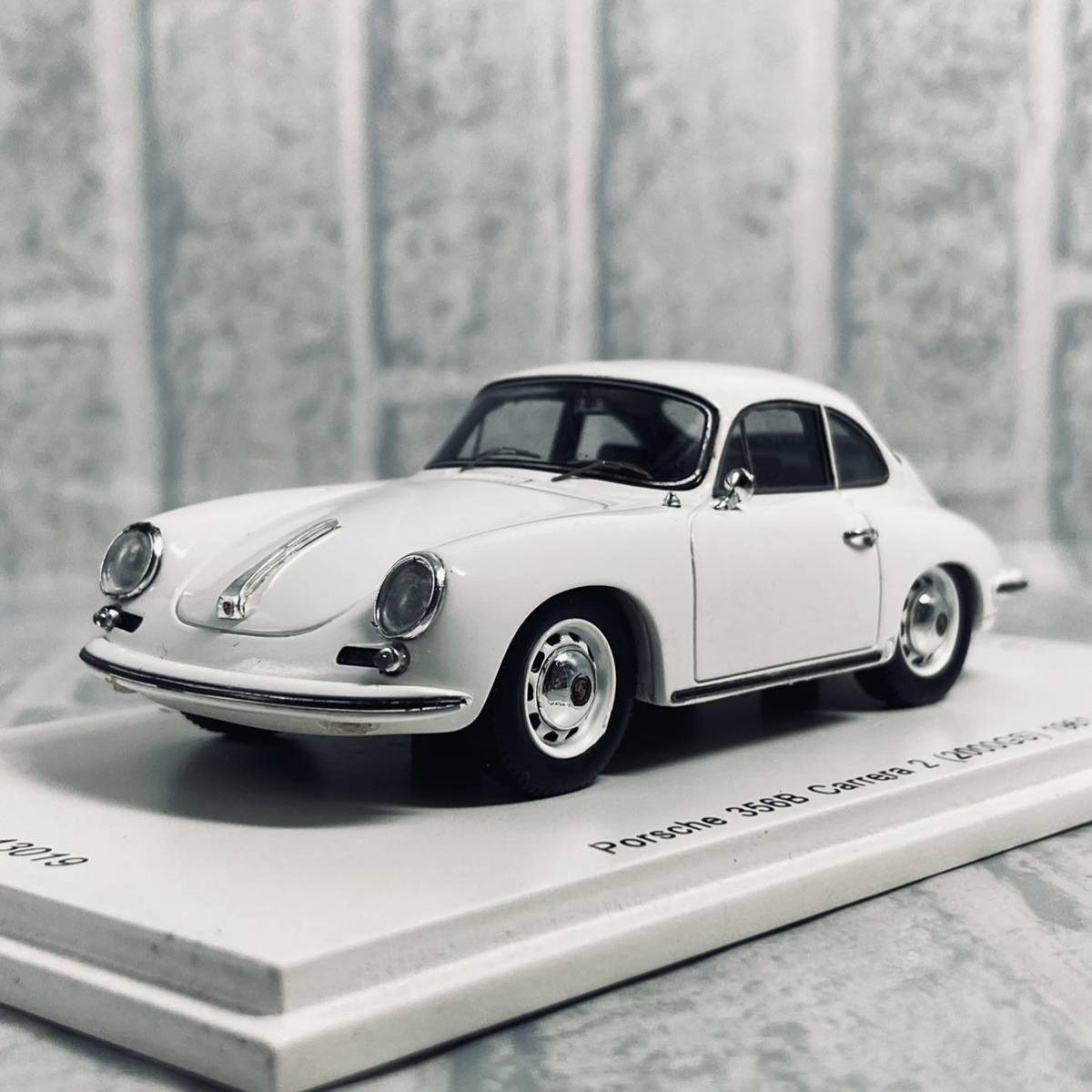 希少モデル Spark スパーク 1/43 1961年型 ポルシェ 356B カレラII