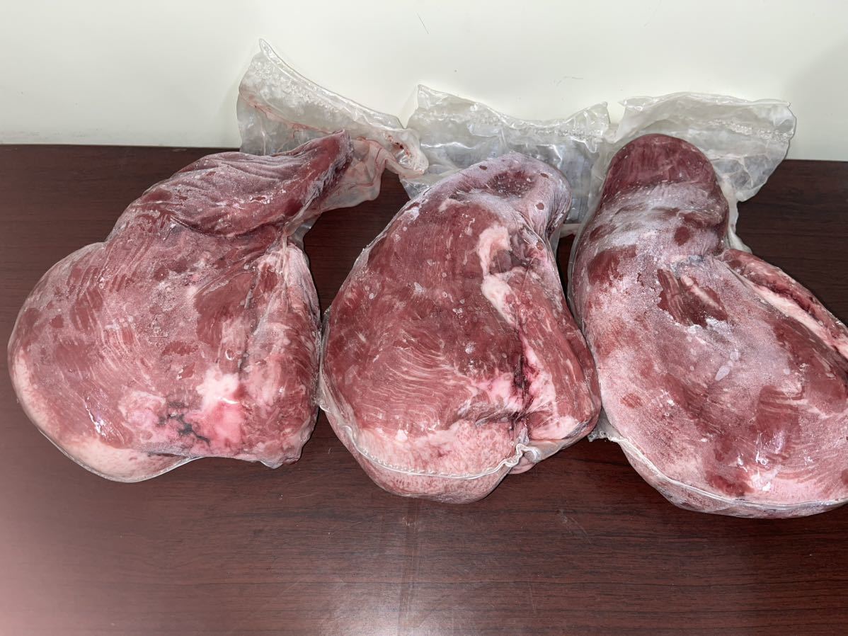 黒毛和牛タン3本セット冷凍品