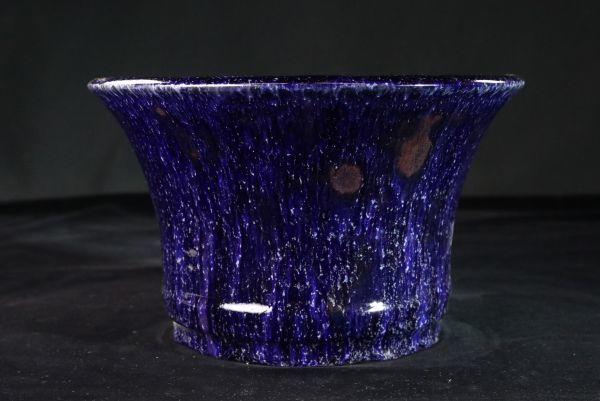【石井盆栽】人気常滑作家 伝統工芸士　片岡秀峰作「秀峰瑠璃釉窯変結晶外縁下紐廻り足丸鉢」色味抜群　発色最高　間口23.7cm[Y2023012004]