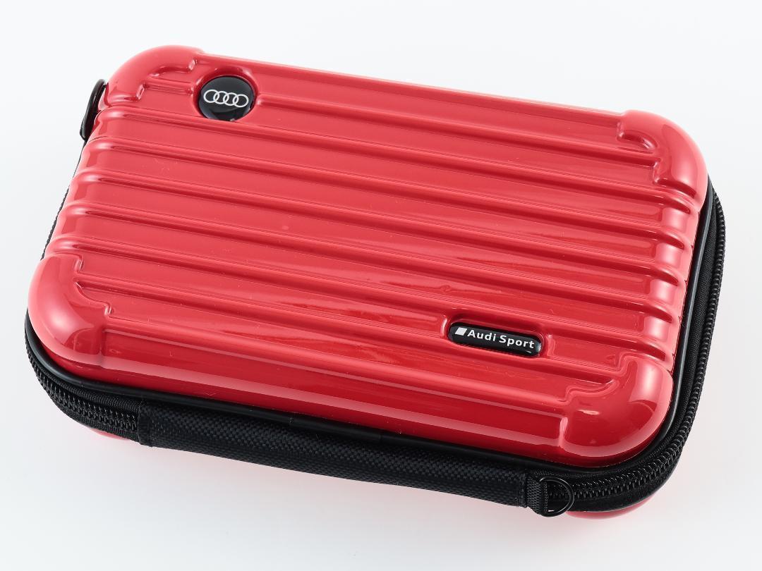 【Audi Sport】ポーチ　小物入れ　ケース　赤　レッド 「GT WORLD CHALLENGE」 （検：DTM GT300 GT500）