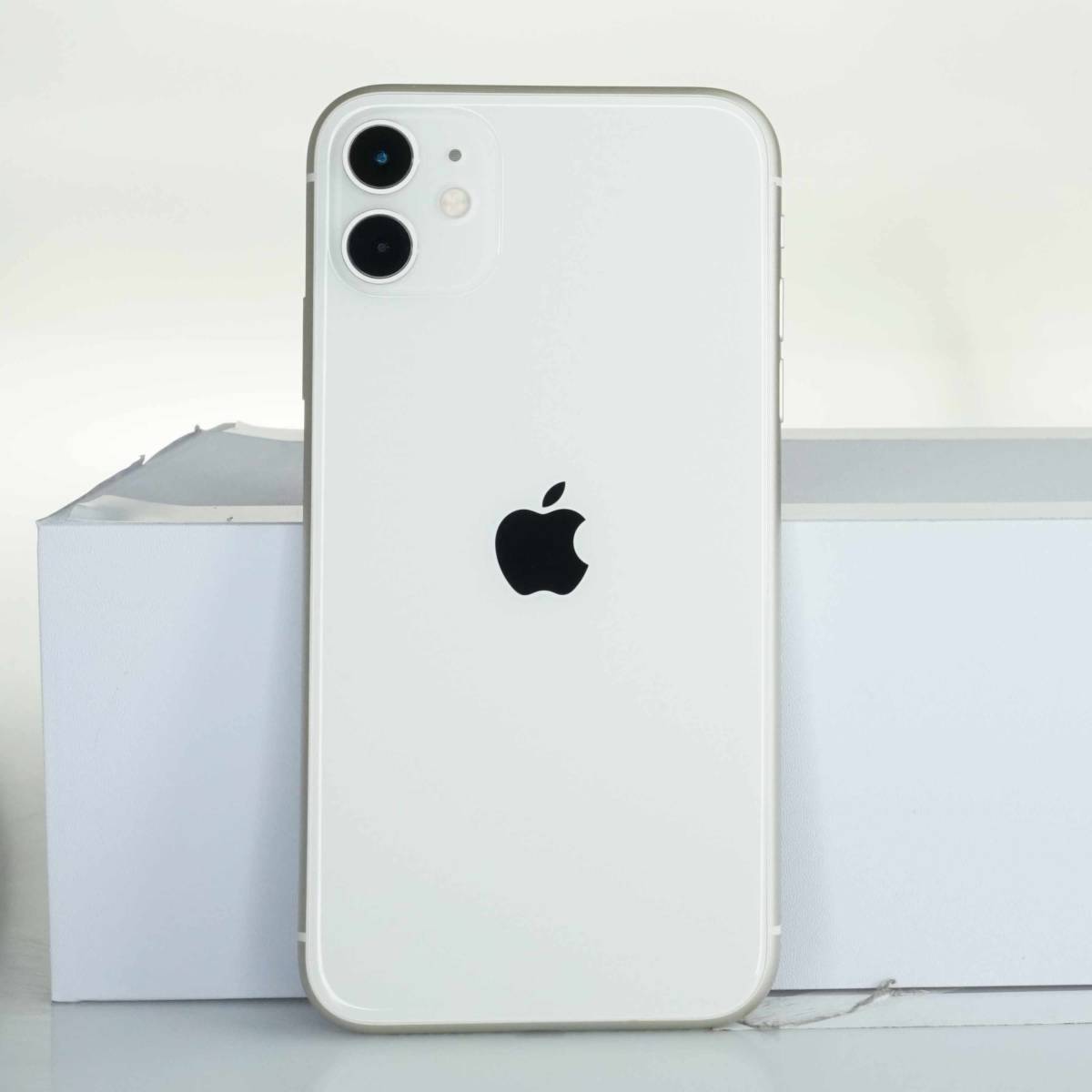 ◇ジャンク【SoftBank/Apple】iPhone 11 64GB SIMロック解除済 MWLU2J
