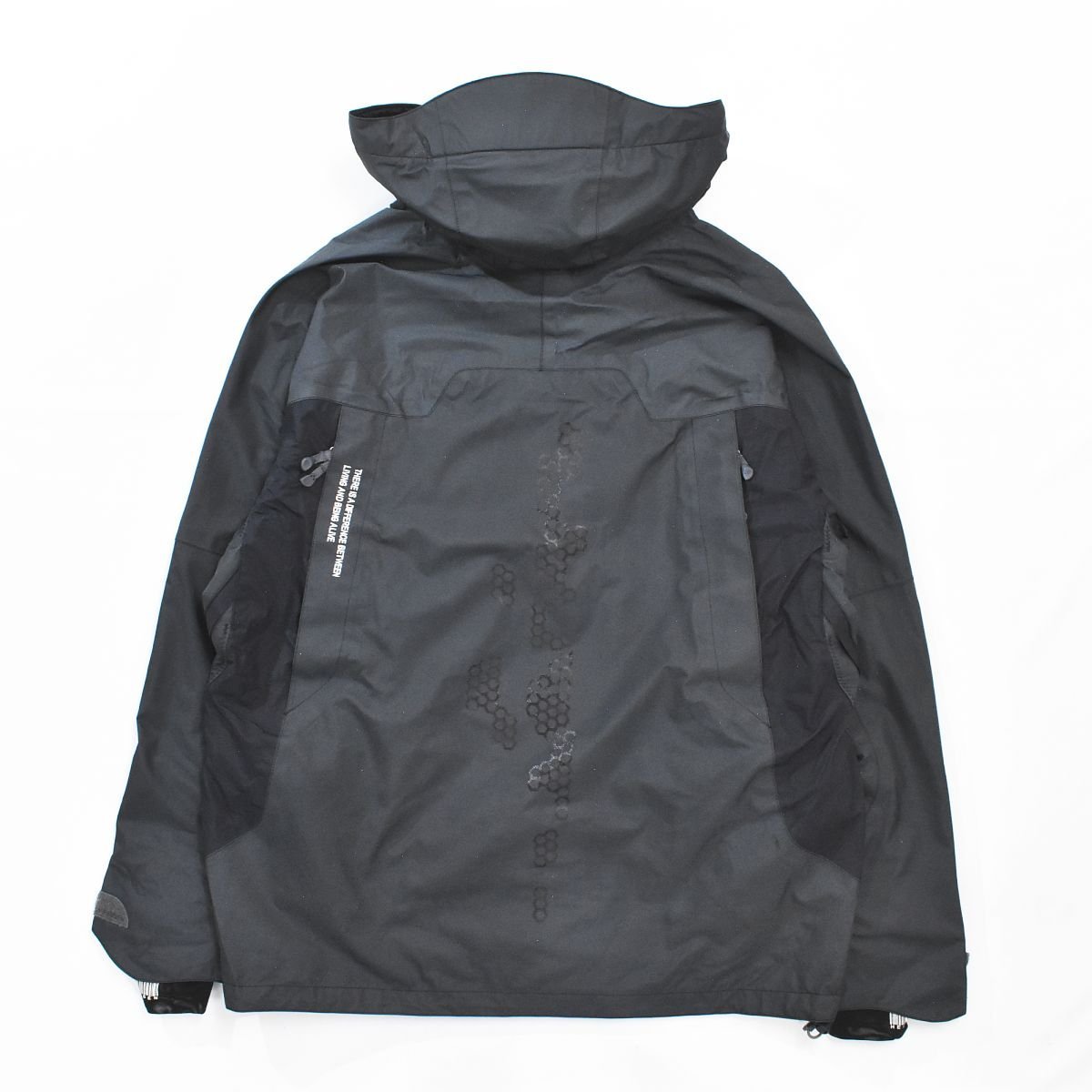 ヘリーハンセン ゴアテックス HELLY HANSEN ヘリーハンセンとFUTUR 