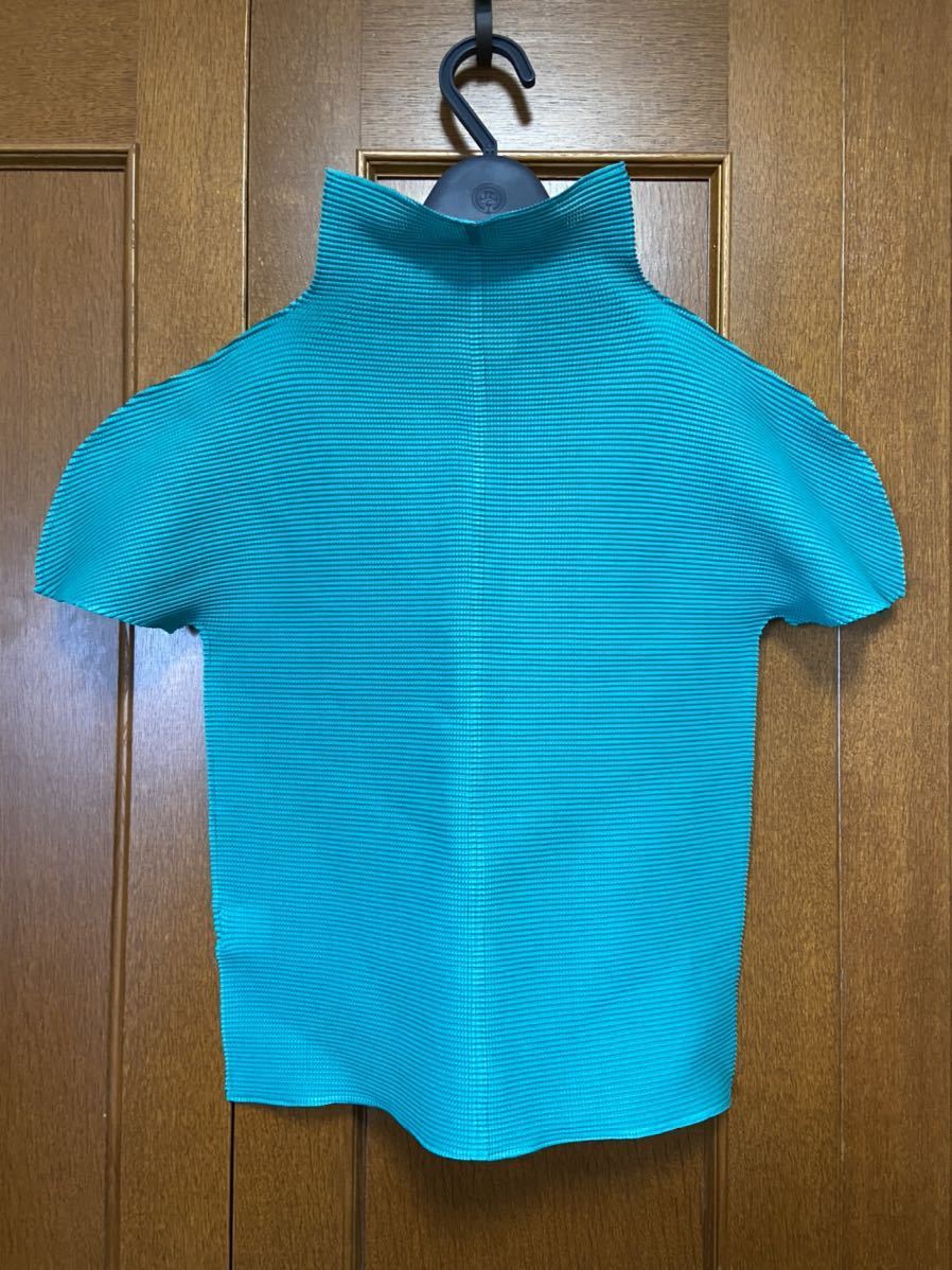 イッセイミヤケ me 半袖 カットソー グリーン me ISSEY MIYAKE