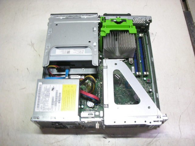 Fujitsu ESPRIMO D586/MX(Intel Core i5 6500 3.2GHz/8GB/SATA 500GB