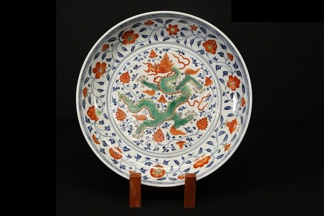 特別依頼出品　三井家由来某寺院所蔵　大明宣徳年製 　　龍鳳紋 色繪大皿　径約45㎝(検)色絵 鳳凰 唐物 中国美術 骨董品