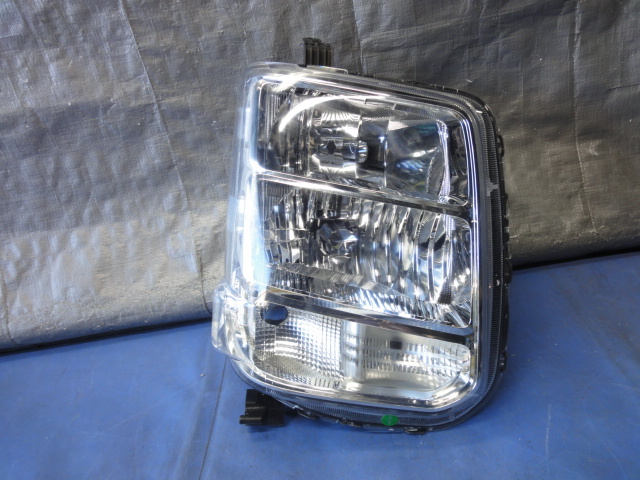 スズキ エブリィ ワゴン 純正 エブリイ ワゴン DA17W 純正 HID スズキ エブリィ ワゴン 純正 エブリイ ワゴン DA17W 純正 HID