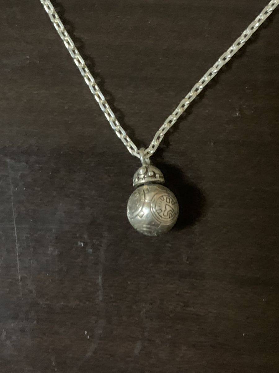 【激レア　美品】star wars ケイウノ　シルバー　アクセサリースターウォーズ　BB-8 ワンポイント　プレゼント