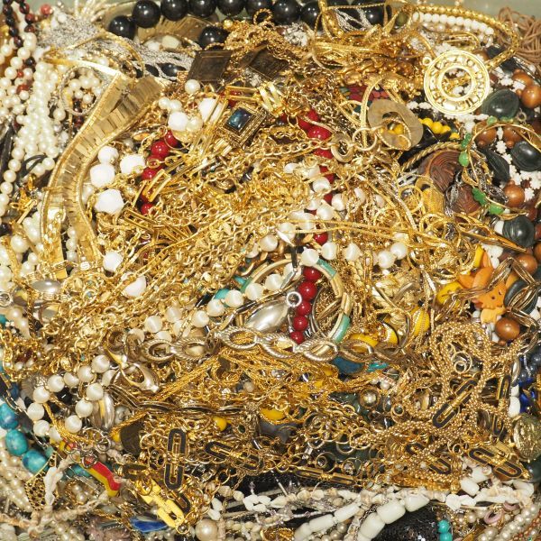 a0126 大量 20kg アクセサリー ネックレス ペンダント 等 まとめて セット 1円