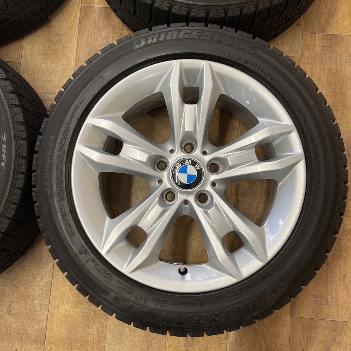 BMW X1 E84純正17インチアルミホイール 中古 17インチ アルミ BMW X1