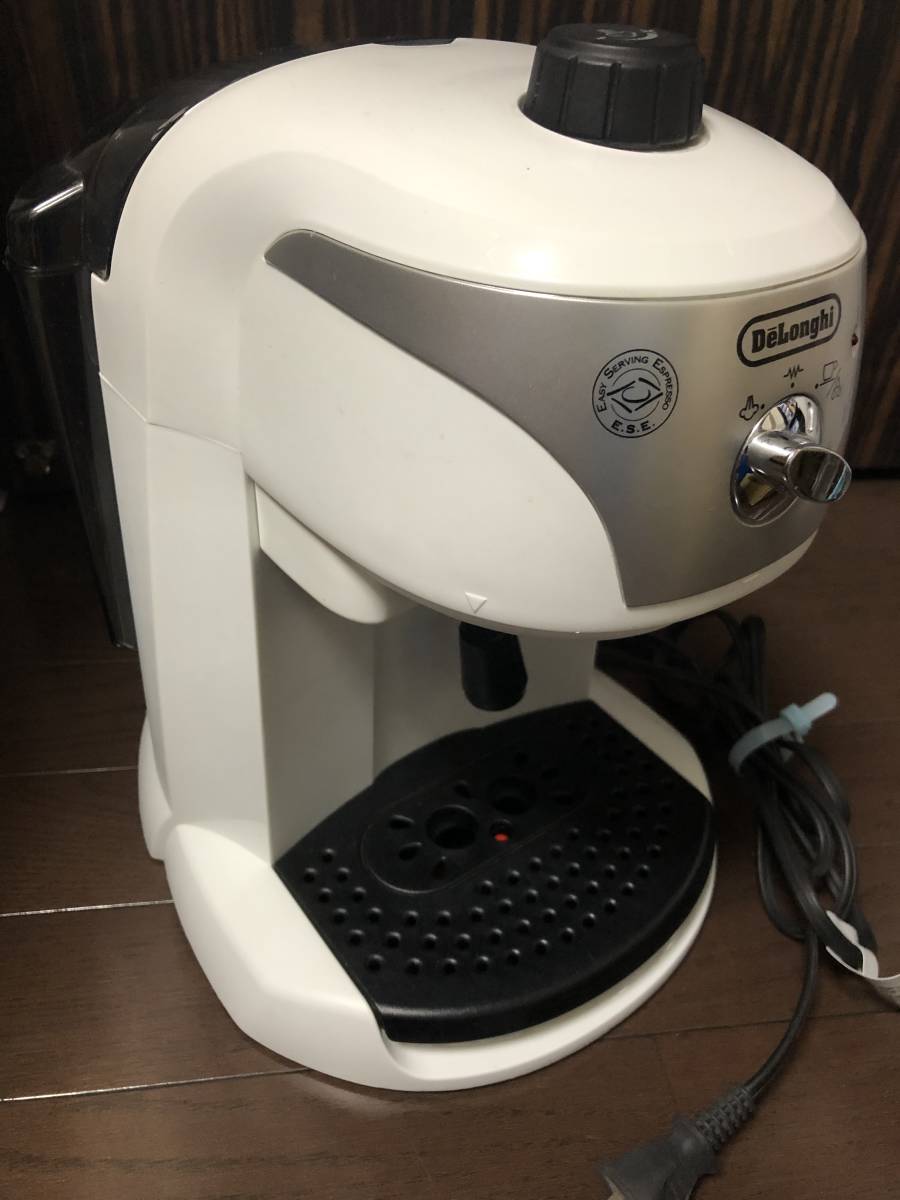 Delonghi デロンギ エスプレッソ・カプチーノメーカー EC221 ホワイト