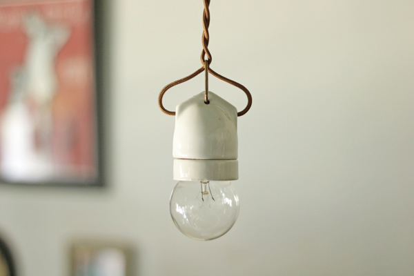 【赤字超特価，新品】 フランス ビンテージ 陶器 ペンダント ランプ 吊下 ライト I /磁器 北欧 照明 カフェ イギリス 真鍮 レトロ 店舗 アトリエ アンティーク(雑貨)｜売買されたオークション情報、yahooの商品情報 その他