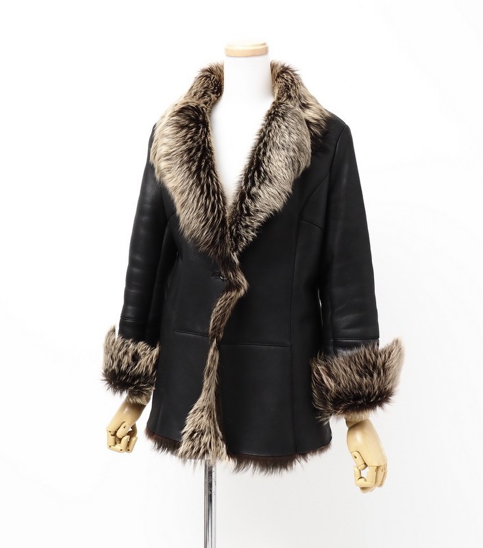 GM7024◆プリマルーチェ*Primaluce*ムートンコート*ハーフコート*38*ブラック