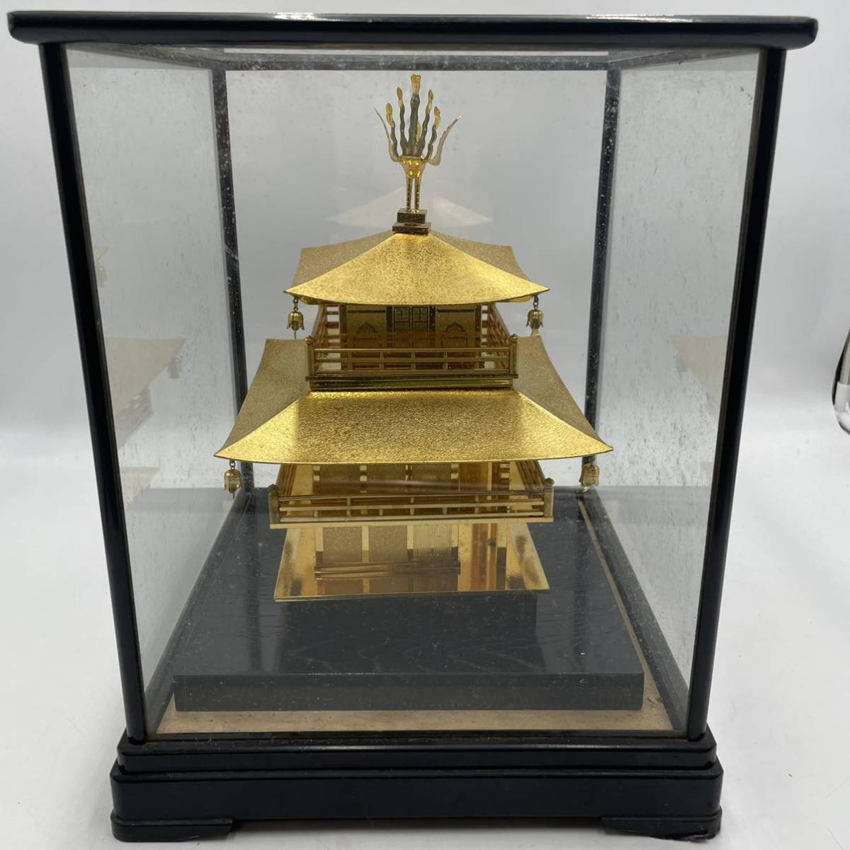 □【売り切り】金閣寺 模型 ゴールドカラー プラモデル ガラスケース