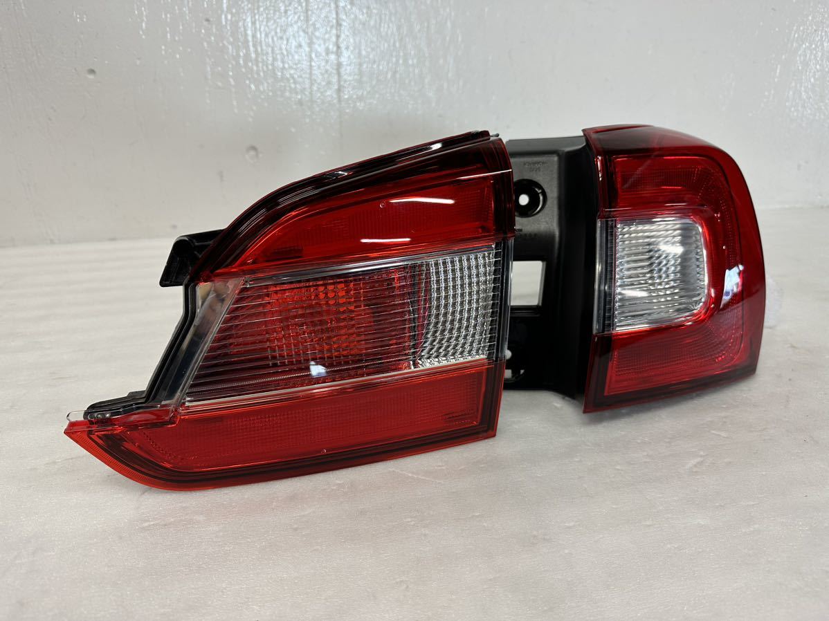 スバル 純正 VM4 VMG レヴォーグ テールランプ 4個セット