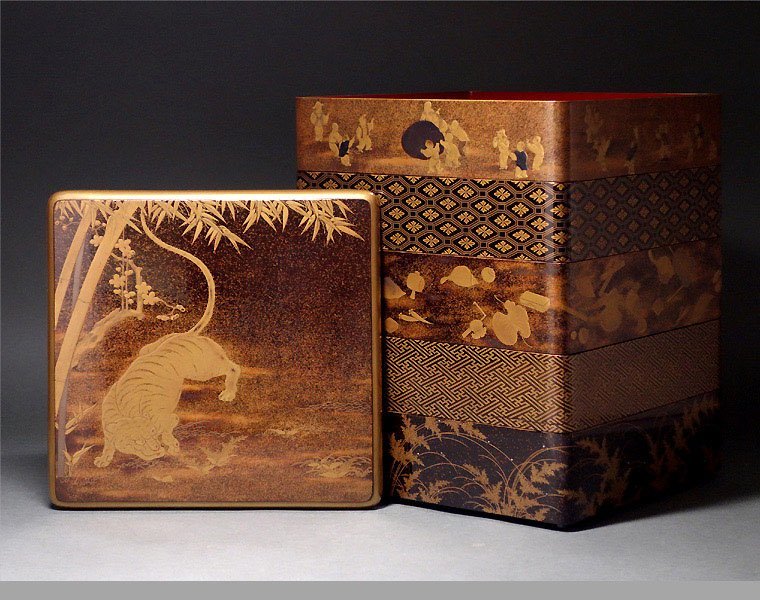人気SALE 時代 梨子 銀露象嵌 絵替 虎蒔絵五段重 21cm　