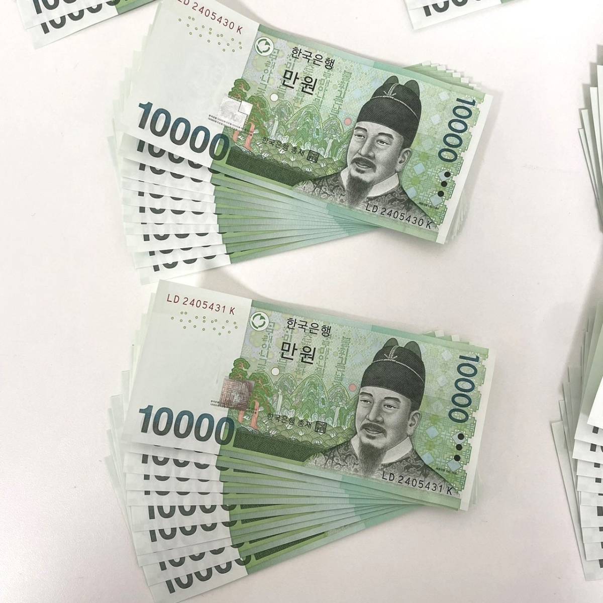 外国紙幣/外国銭 韓国/ウォン 100万ウォン 10 000ウォン×100枚 紙幣