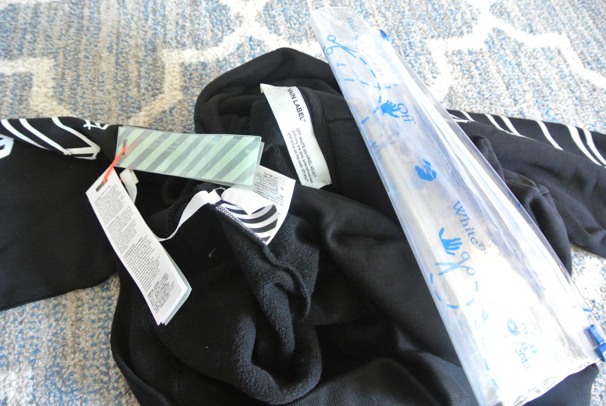 新品 タグ付き Off-White オフホワイト MAIN LABEL イタリア製 