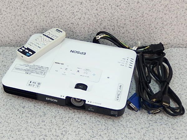 【美品】EPSON EB-1785W プロジェクター ランプ点灯時間0時間 EPSON EB-1785W □β プロジェクターEB-1785Wランプ点灯時間（明るさ