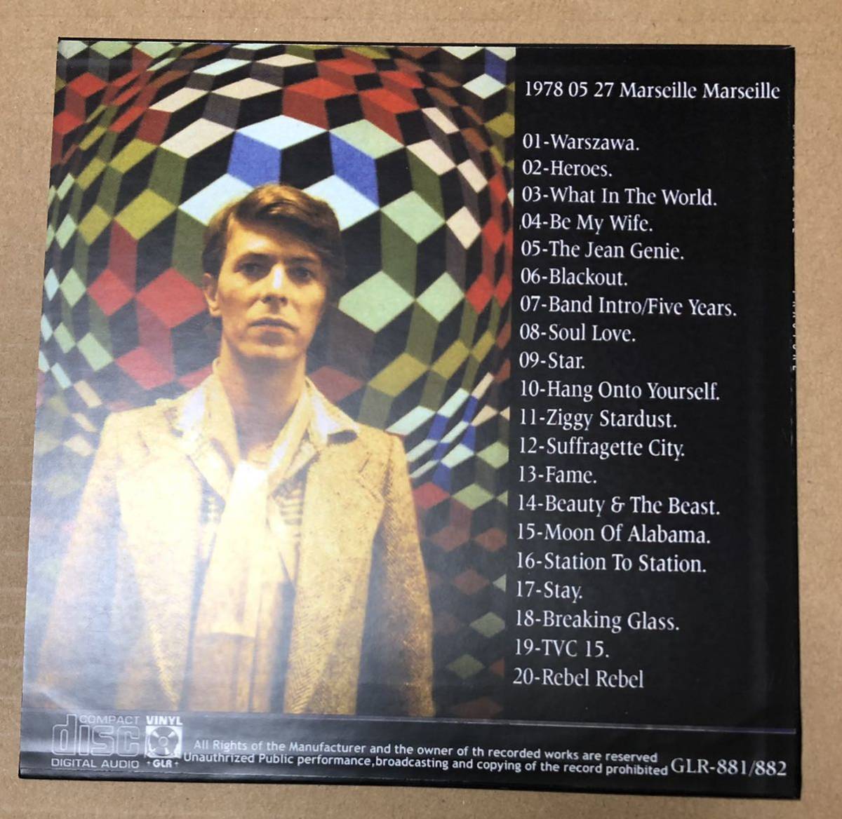 Bowie ~ デヴィッド・ボウイ、CD12枚組に編纂したアンソロジー紙