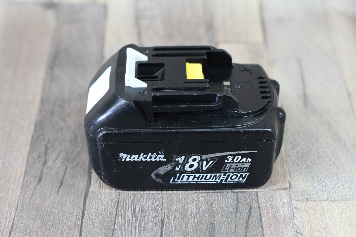 18V マキタ 3.0Ah 純正バッテリー BL1830 中古品 通常通り使えます 