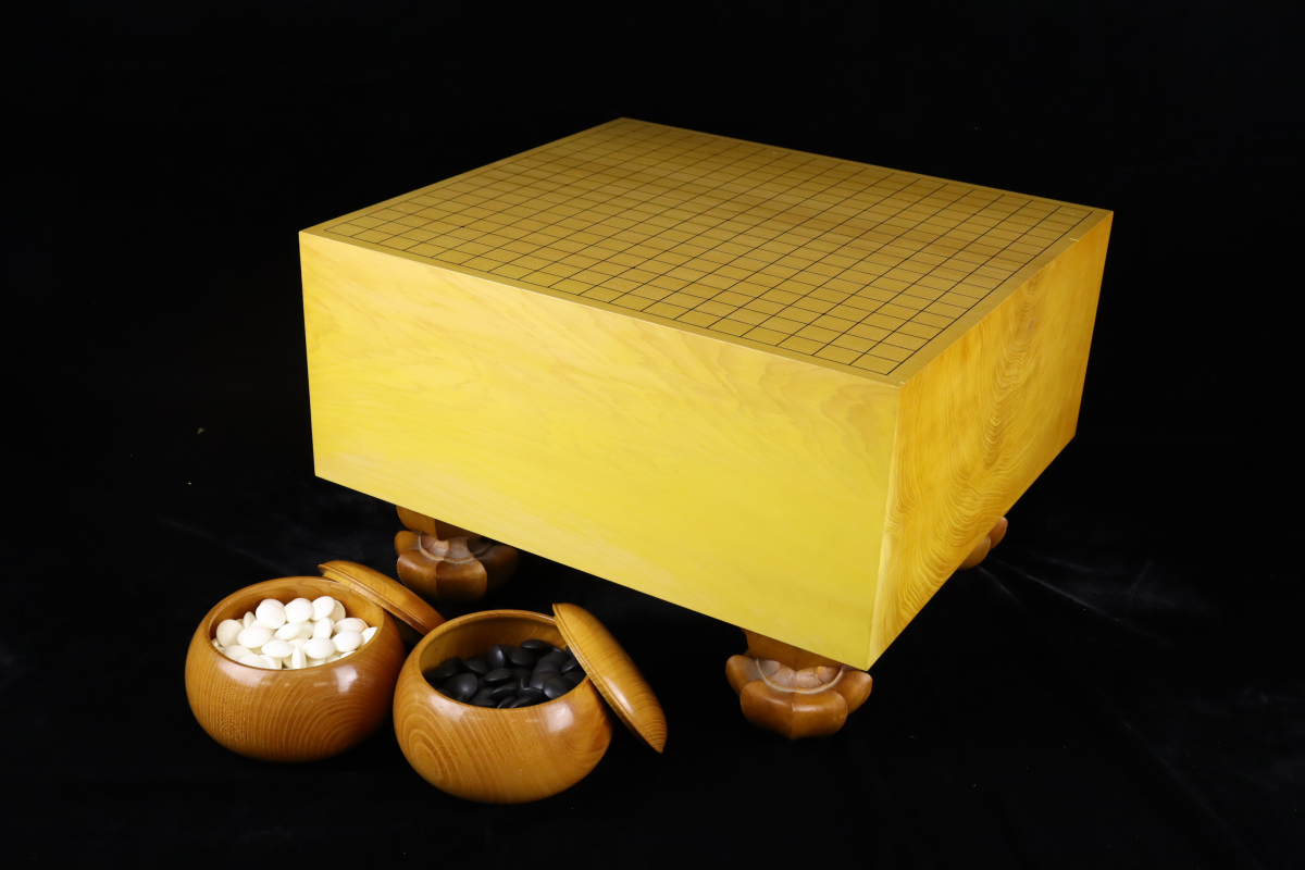 碁盤 碁石 セット 本榧 カヤ 脚付き碁盤 厚さ約19.5cm 重量約23kg 覆い付き 八角脚 碁笥 19路盤 ケース付き 趣味 最高級 ...