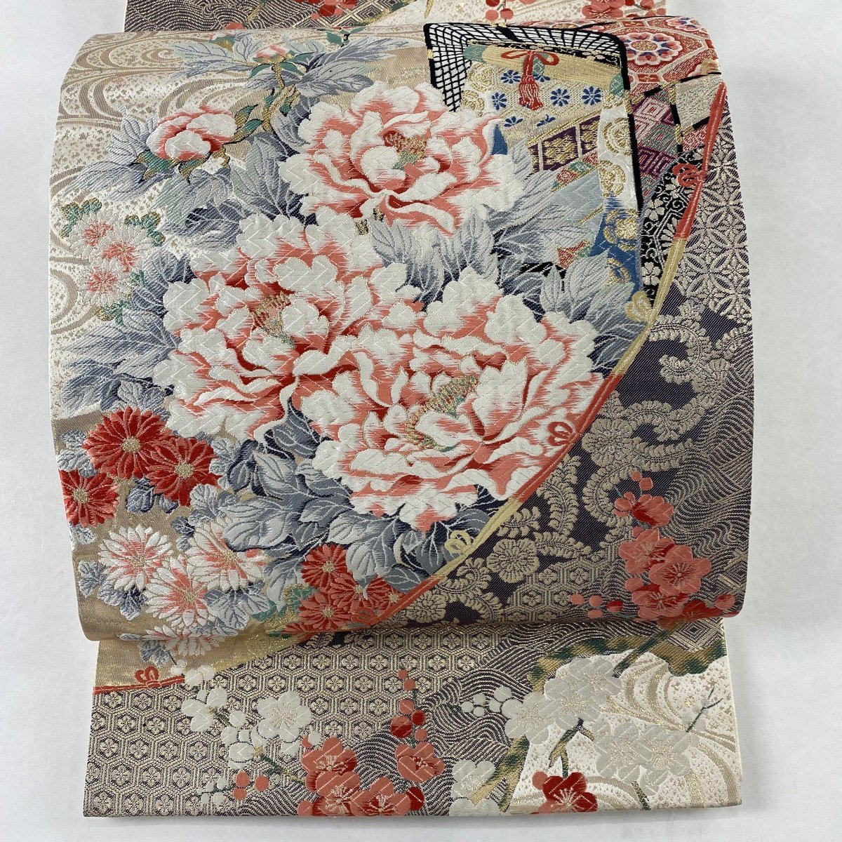 袋帯 美品 秀品 九百錦 牡丹 御所車 箔 金糸 クリーム 六通 正絹 【中古】