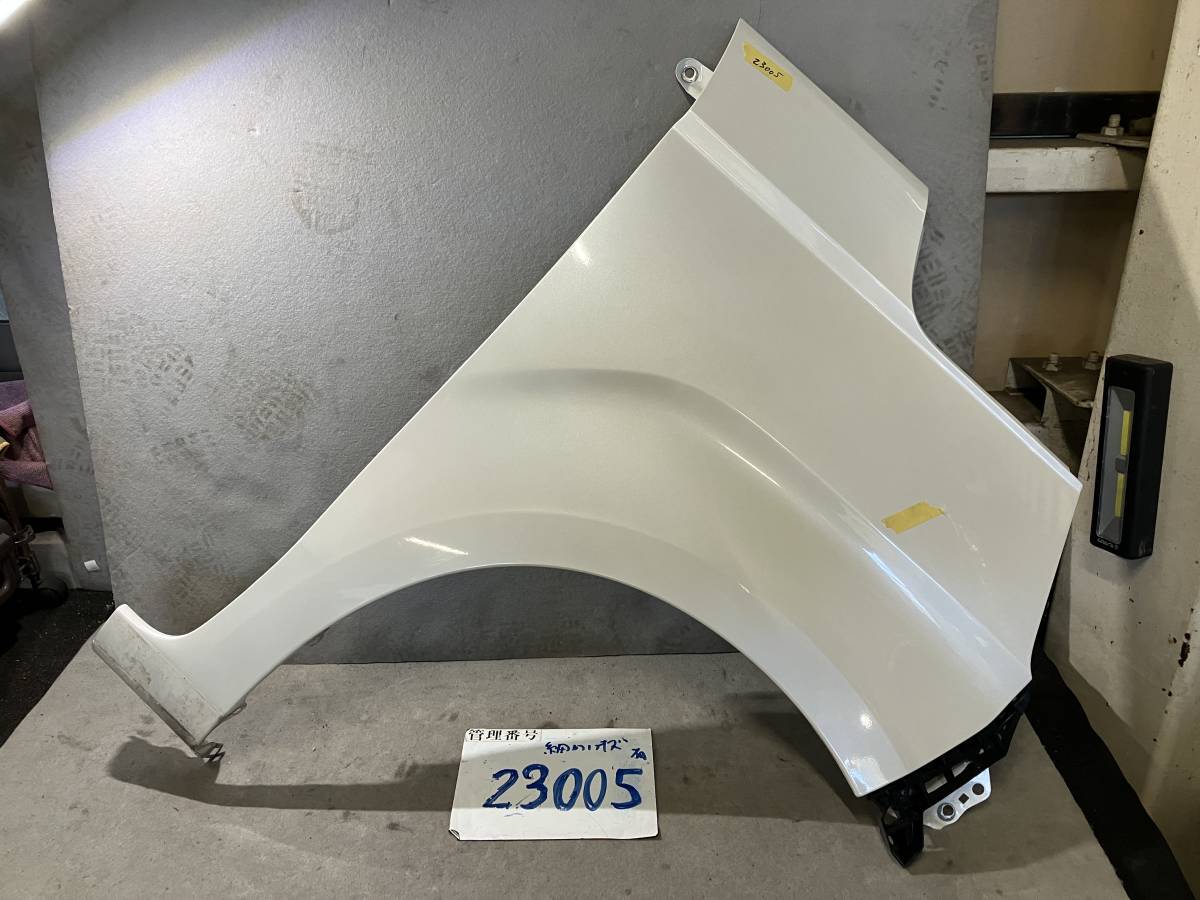 23005　ホンダ　JF4　 N-BOX　右フェンダー　中古品　＜個人宅配送不可＞
