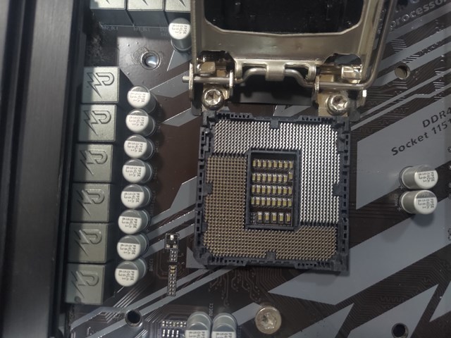 GIGABYTE Z390 UD LGA1151 付属品付き 動作品 SN7318 【公式通販】