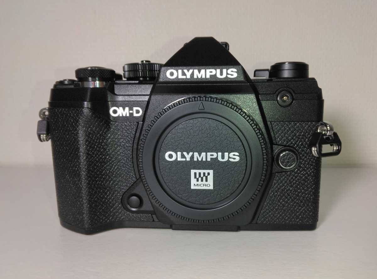 OLYMPUS OM-D E-M5 MarkIII ボディブラック