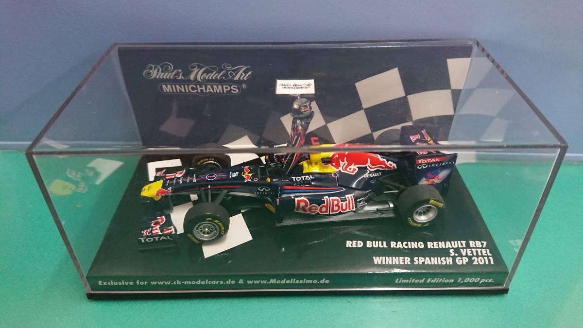MINICHAMPS 1/43 レッドブルレーシング ルノー RB7 セバスチャン