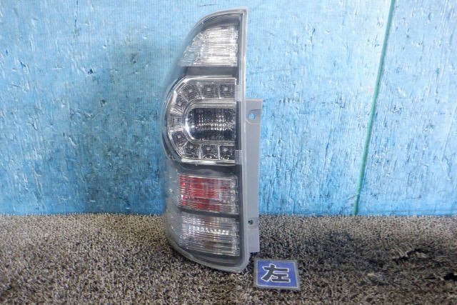 ヴォクシー DBA-ZRR70G 左テールランプ 81561-28564 LED ICHIKO 28