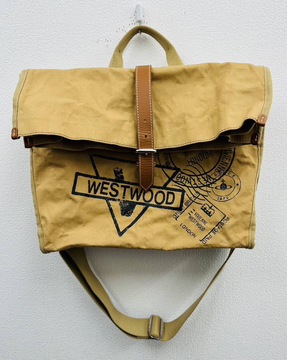 ★美品★Vivienne Westwood　ヴィヴィアン ウエストウッド　紙袋デザイン　パッグ　2WAY　保存袋付★